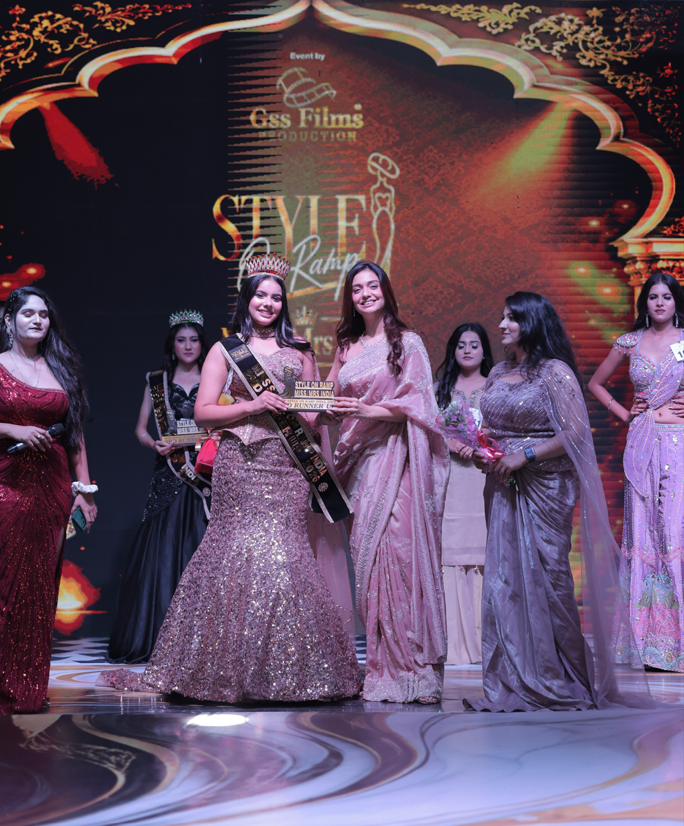 Divya Agarwal - Event Appearance — photo 6